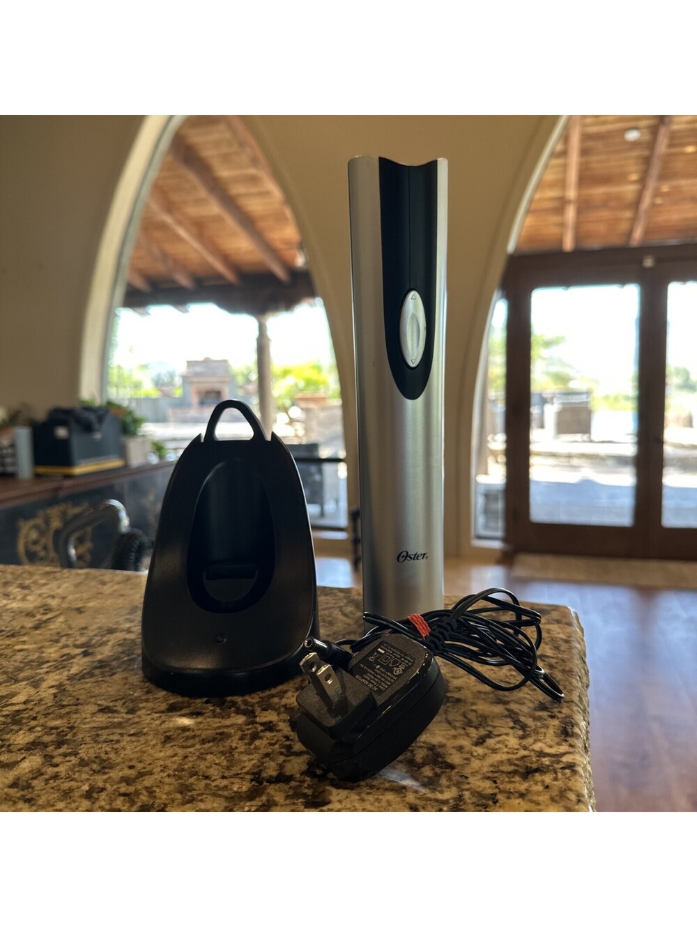 Oster Cordless Electric Corkscrew Wine Bottle Opener, FPSTBW8207-S, Tested/Works